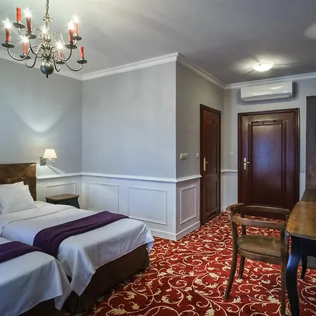 Hotel Grand