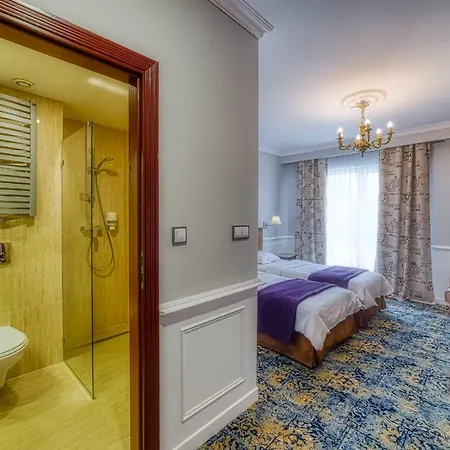 Hotel Grand